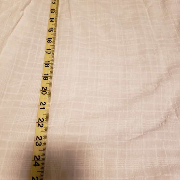 Old Navy Linen blend top - Picture 2 of 2